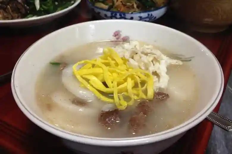 Kota Mataram Nikmatnya Aroma dan Kelezatan Tradisional – Sup Kuah Korea 36